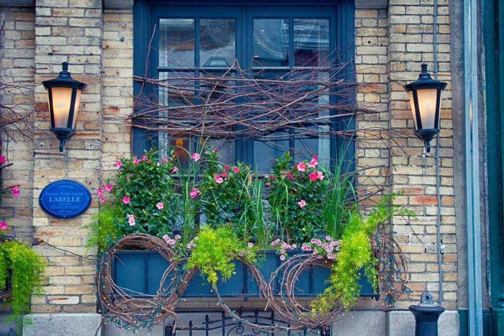 Window Decoration Quebec City